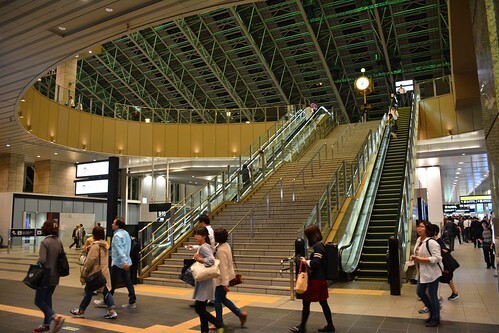 駅 待ち合わせ 場所 大阪 体を売った女性61人が現行犯逮捕された「大阪“ど真ん中”の待ち合わせスポット」で何が起きていたのか？《直撃ルポ》
