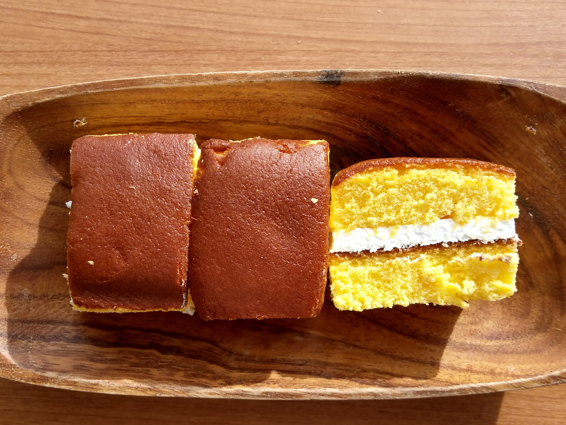 パンコーナーに菓子パン価格で絶品ケーキが登場 ローソン ふかふかもっちのカステラケーキ Jouer ジュエ