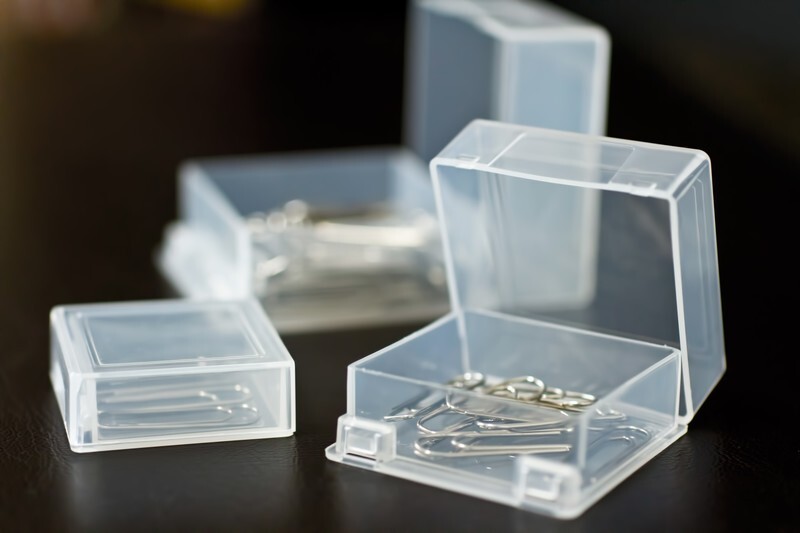 ダイソーのプラスチックケースは小物入れにおすすめ 人気のサイズや使い方は Jouer ジュエ