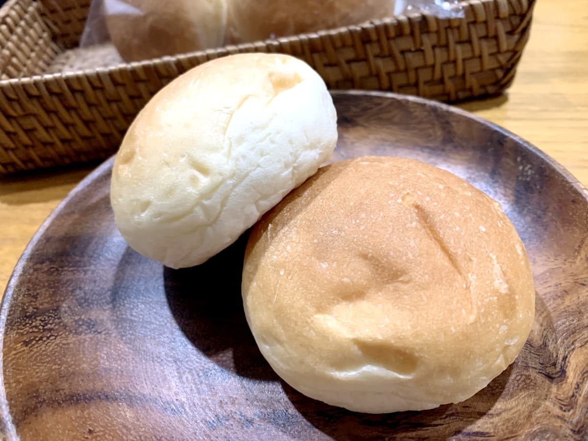 北海道美瑛産小麦とマスカルポーネのバターロール