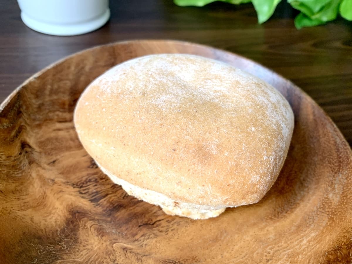成城石井のパン 全粒粉ロール