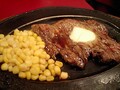 梅田でおすすめの肉ランチ21選！人気のステーキや食べ放題のお店は？