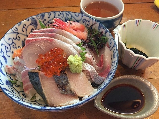 境港の海鮮を楽しめる市場を紹介 海鮮丼が食べられる食堂など見どころがいっぱい 4ページ目 Jouer ジュエ