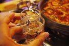 「チャミスル」の原料や度数・飲み方情報まとめ！韓国で人気の焼酎とは?