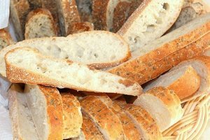 イタリアの美味しいパンを味わおう フォカッチャなど種類や特徴 食べ方もご紹介 Jouer ジュエ