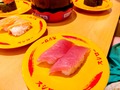 回転寿司チェーン・スシローとくら寿司の美味しさを比較！ネタや値段の違いは？