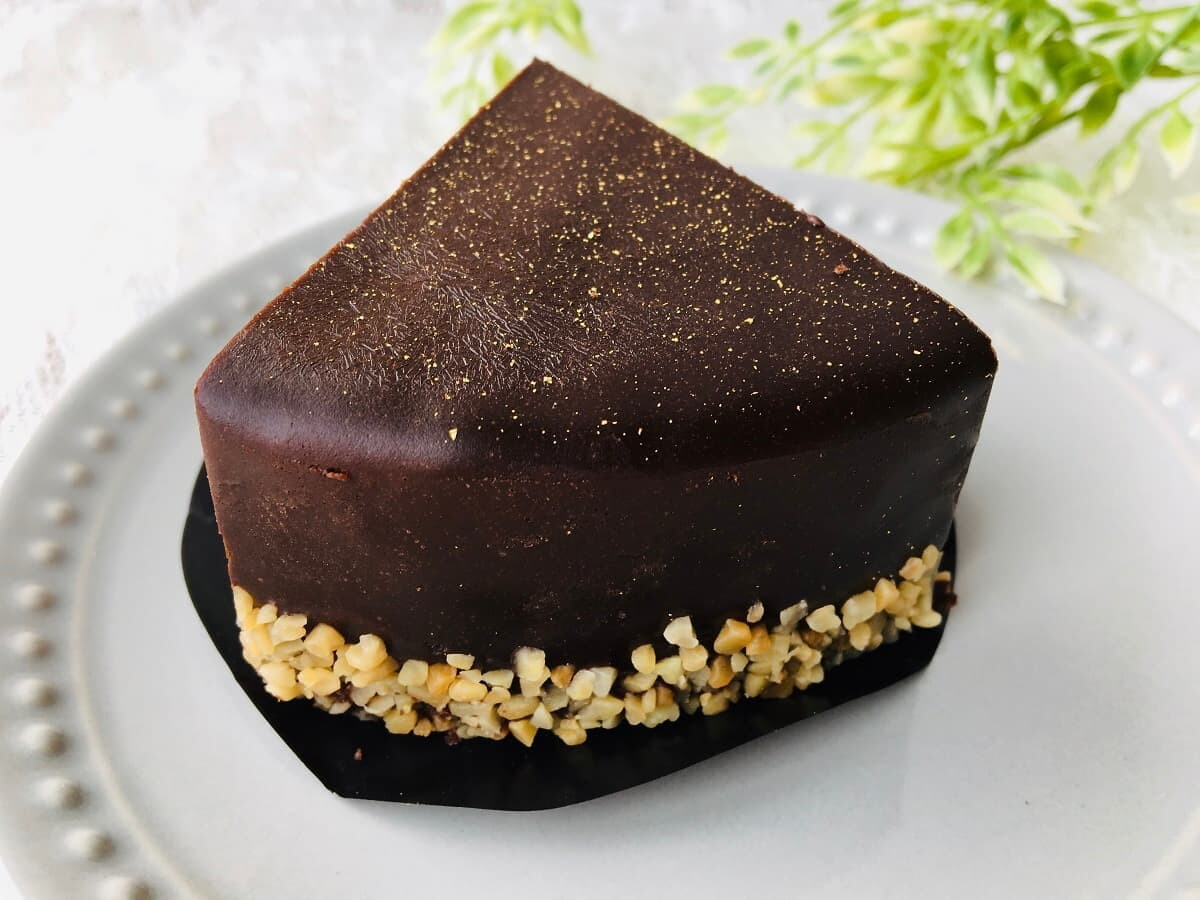 シャトレーゼのチョコレートケーキをご紹介 ホールタイプも種類が豊富 Jouer ジュエ