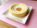 【実食レポ】八天堂コラボから桃味のロールケーキが登場！【ローソン】かすたーどももロール