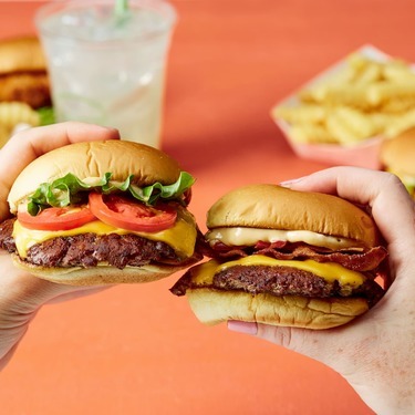 Shake Shack シェイク シャック 都内4店舗がエニキャリでデリバリー開始 Jouer ジュエ