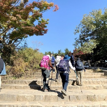 高尾山へ行くときの気温毎の服装まとめ 季節に応じたコーデも Jouer ジュエ