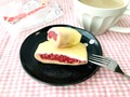 【実食レポ】まるでいちごのショートケーキ♡セブンのクレープ苺ソース＆ミルククリーム