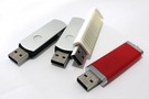 USBメモリはコンビニで買える！気になる価格帯や性能は？