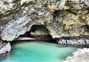 石垣島の絶景「青の洞窟」楽しみ方ガイド！おすすめアクティビティや行き方は？